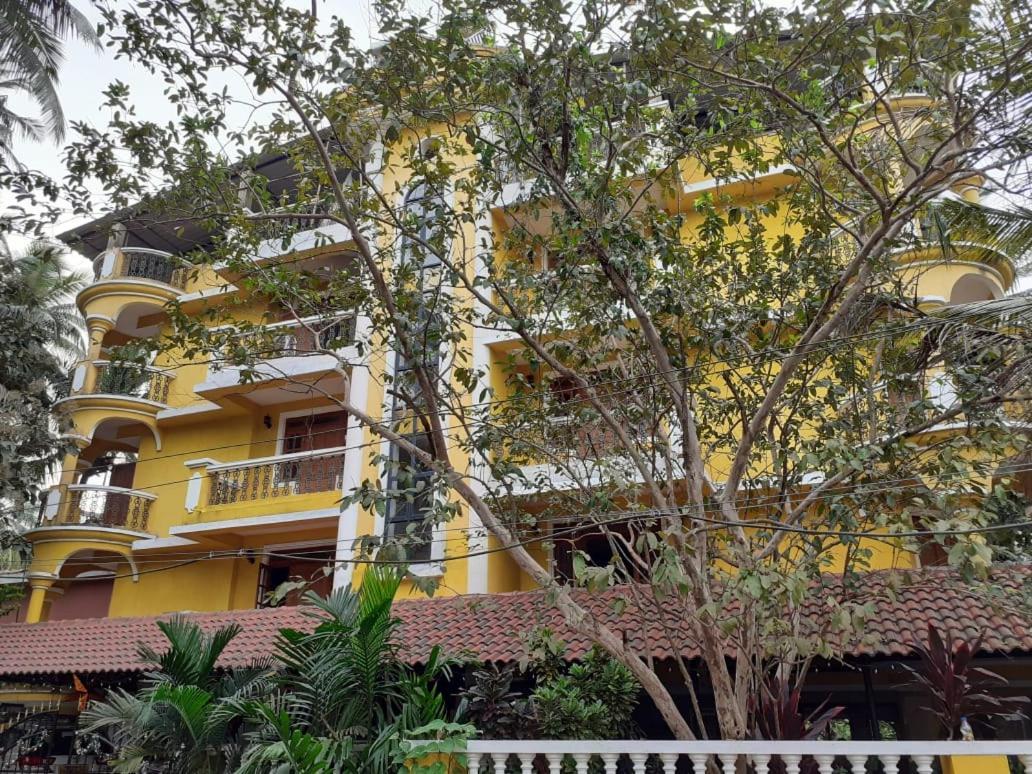 Antonio'S Residency Goa Hotel Betalbatim Bagian luar foto