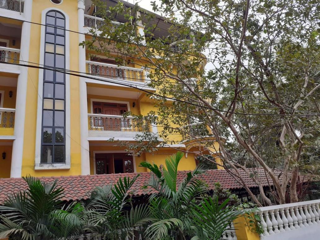 Antonio'S Residency Goa Hotel Betalbatim Bagian luar foto