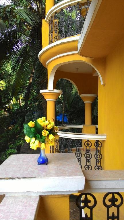 Antonio'S Residency Goa Hotel Betalbatim Bagian luar foto